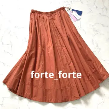 [ 미사용 새상품 ]  볼륨 개더 플레어 롱 스커트