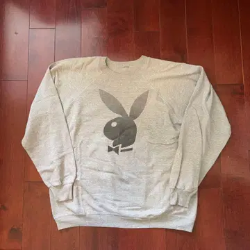 플레이보이 로고 그레이 트레이닝복