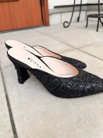 다이애나 펌프스