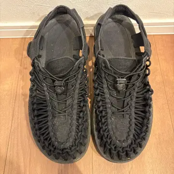 KEEN 블랙 샌들 27.0cm