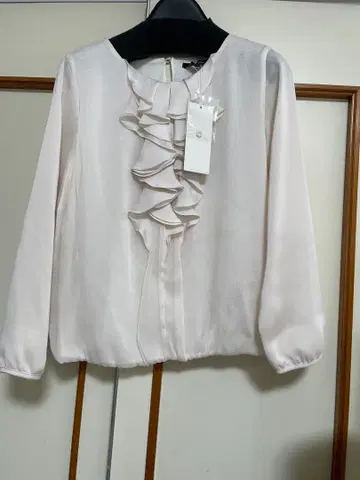 23구 블라우스 택 포함 새상품