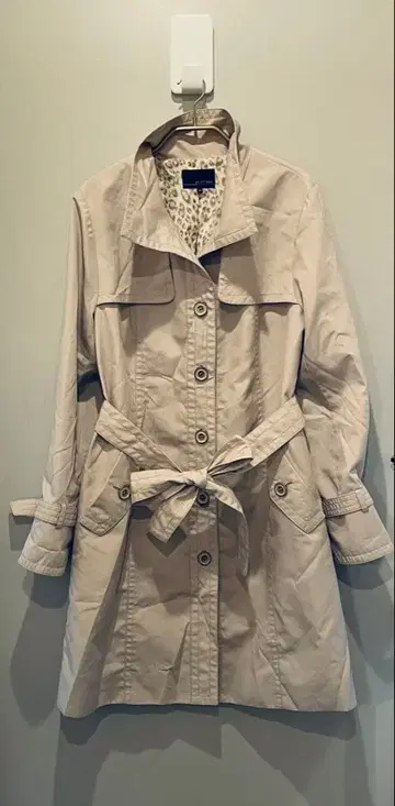 22 OCTOBRE 베이지 트렌치코트 44