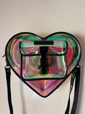 닥터마틴 클리어 하트 숄더