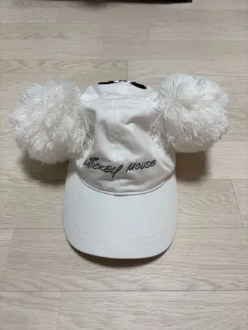 미키마우스 폼폼 포함 캡