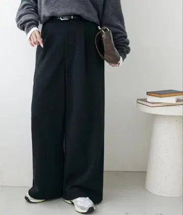 DISCOAT 깔끔한 맨투맨 라이크 팬츠 새상품