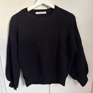 Jena 니트 블랙 긴팔 맨투맨