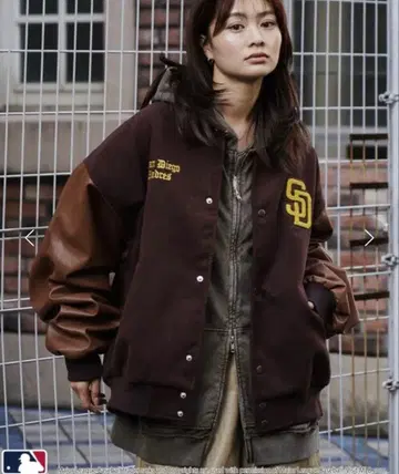 파드레스 MLB 별주 멜톤 인조 가죽 바시티 자켓