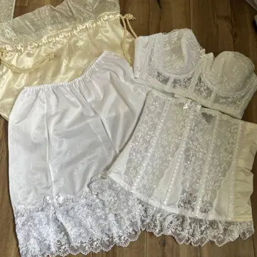 화이트 브라이덜 이너 D70