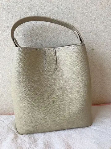 [ 새상품 ] 베이지 핸드백 심플 디자인