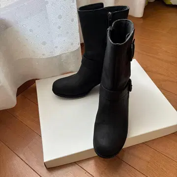 클락스 부츠 고어텍스 블랙 23.5