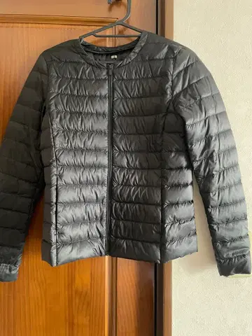 새상품급 UNIQLO 이너다운 S사이즈 블랙