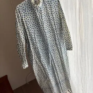 아츠앤사이언스 꽃무늬 긴팔 셔츠 원피스