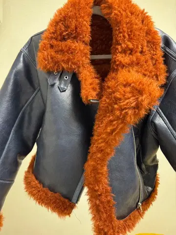 MURUA 무스탕 자켓