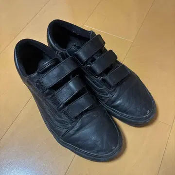 VANS 블랙 벨크로 스니커즈