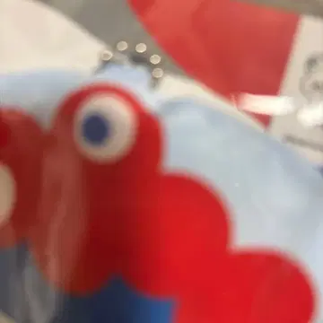 컬러풀 캐릭터 장식품