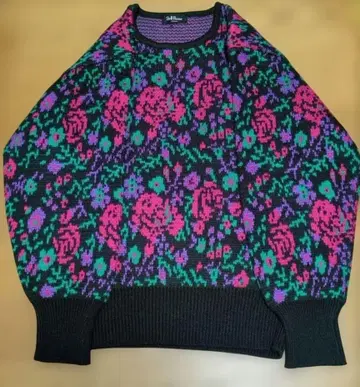 [일본제] 꽃무늬 레트로 니트 스웨터 울 빈티지풍 화려한 무늬 패턴 제품