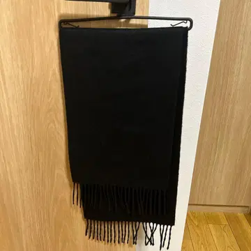 UNIQLO 블랙 프린지 장식 캐시미어 100% 머플러