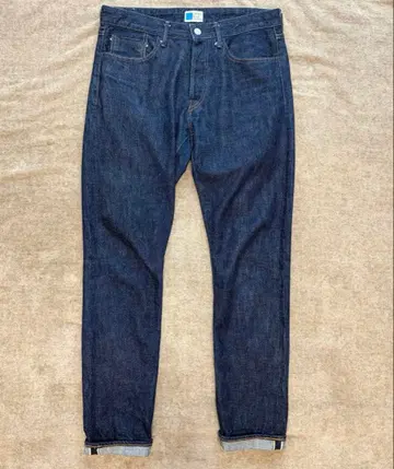 재팬 블루 진스 테이퍼드 데님 적이