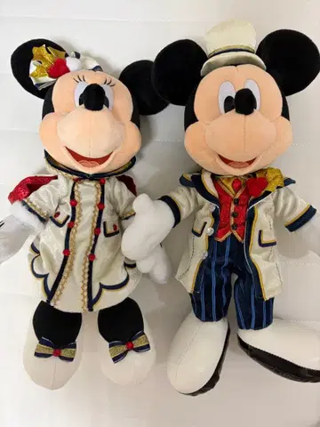 잇츠 크리스마스 타임 2019 미키 미니 봉제 인형 2세트