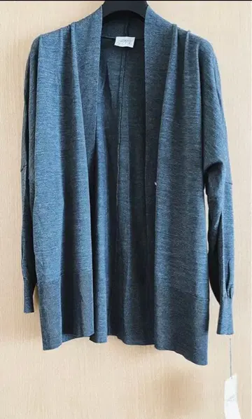 [ FAGAS VITA ] 울 100 가디건 새상품 정가 32,780엔