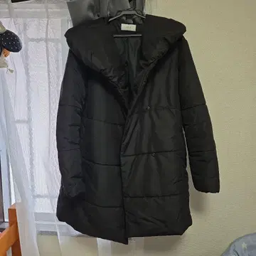 AZUL 블랙 다운 자켓 L 사이즈