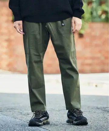 프리가이즈 아웃도어 슬림핏 스트레치 클라이밍 팬츠 치노