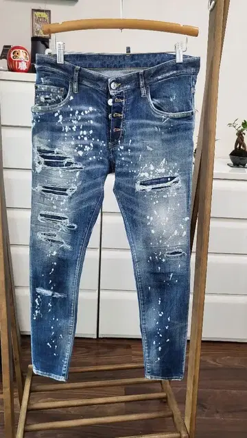 DSQUARED2 스키니 데님 데미지 가공