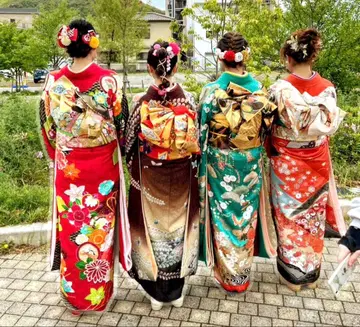 후리소데 빨간색 금 꽃무늬