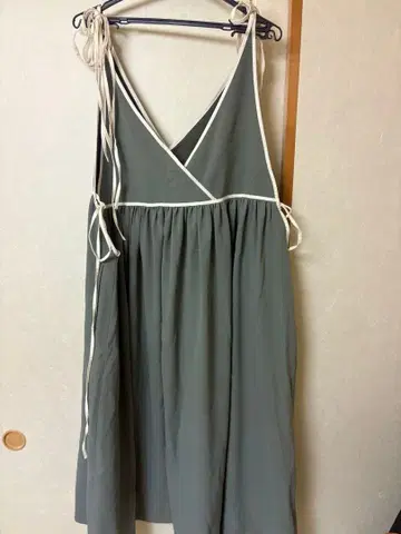 SLOBE 카키 원피스 올인원