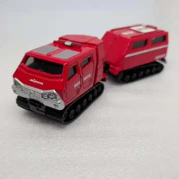 롱 토미카 전지형 대응 자동차 레드 살라맨더/익스트림 V