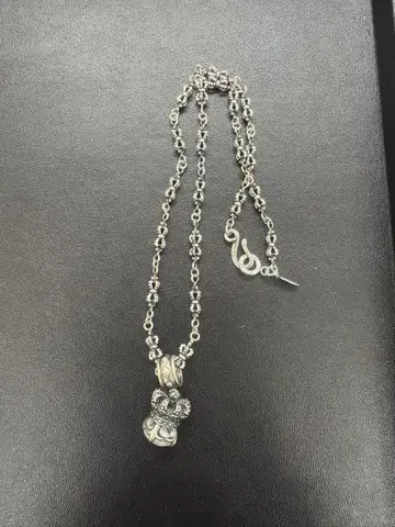 실버 왕관 모티브 목걸이