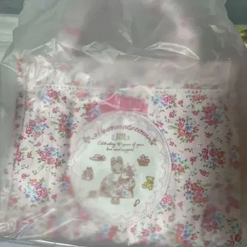 산리오 마론 크림 토트백