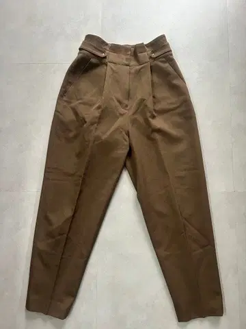 BEAMS 브라운 테이퍼드 팬츠 S