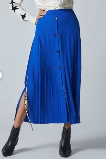 더블 스탠다드 클로징 로고 라인 테이프 플리츠 스커트