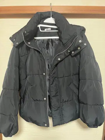 INGNI 블랙 다운 자켓 후드 부착