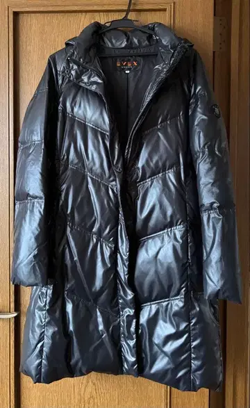 EVEX 블랙 롱 다운 코트