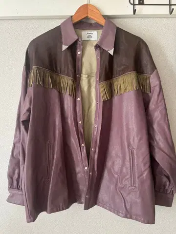 Jouetie 프린지 부착 가죽 자켓