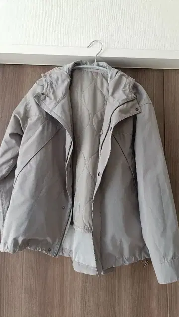 마운틴 파카 탈부착 가능한 충전솜 퀼팅 이너 포함