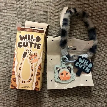 POP MART WILD but CUTIE cry baby