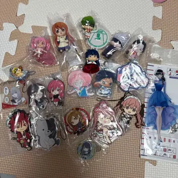 애니메이션 여러가지 굿즈