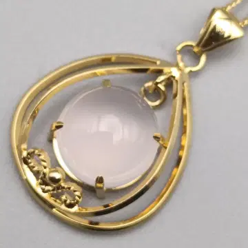 미사용 보관품 로즈쿼츠 목걸이 ~부드러움을 비추는 옅은 빛~