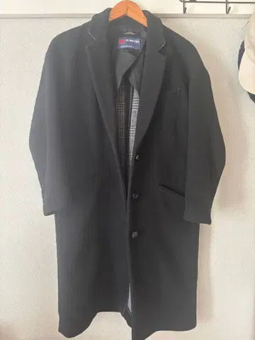 울 블랙 롱 코트 체크 무늬