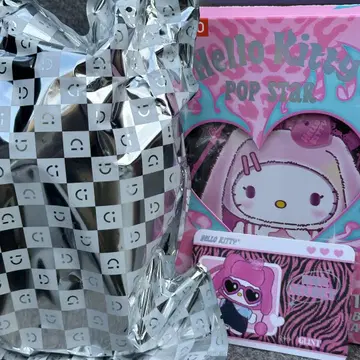 헬로키티 : 팝 스타 스트랩 시크릿