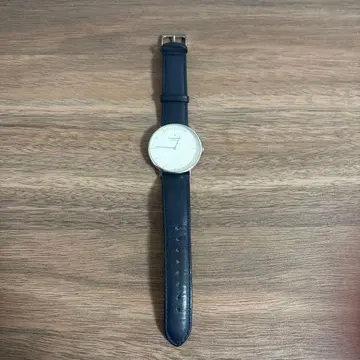 nordgreen 심플 네이비 손목시계