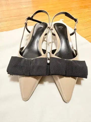 [ 새상품급 ] ZARA 리본 슬링백 슈즈 뮬