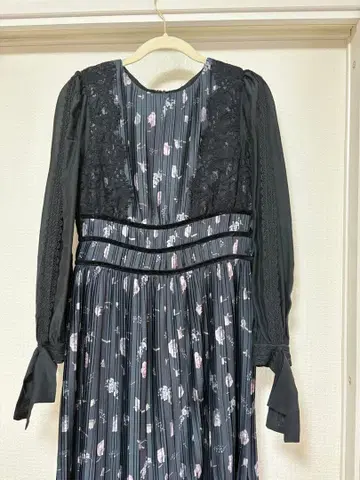 플리츠 플로럴 프린트 새틴 드레스