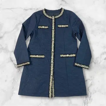 새상품급 Eclatant 노카라 퀼팅 자켓 네이비 펄 버튼