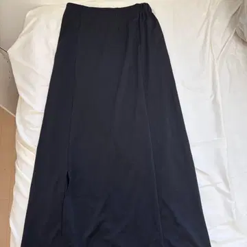 블랙 슬릿 롱 스커트