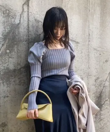 프레이 아이디 시어 퍼프 리브 니트