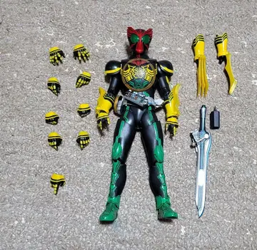 S.H. 피규아트 진골조제법 가면라이더 오즈 타토바 콤보